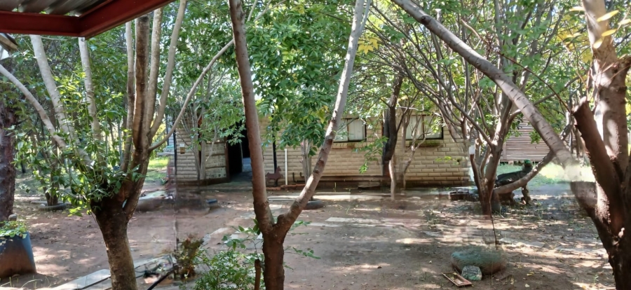 5 Bedroom Property for Sale in Olive Hill Free State